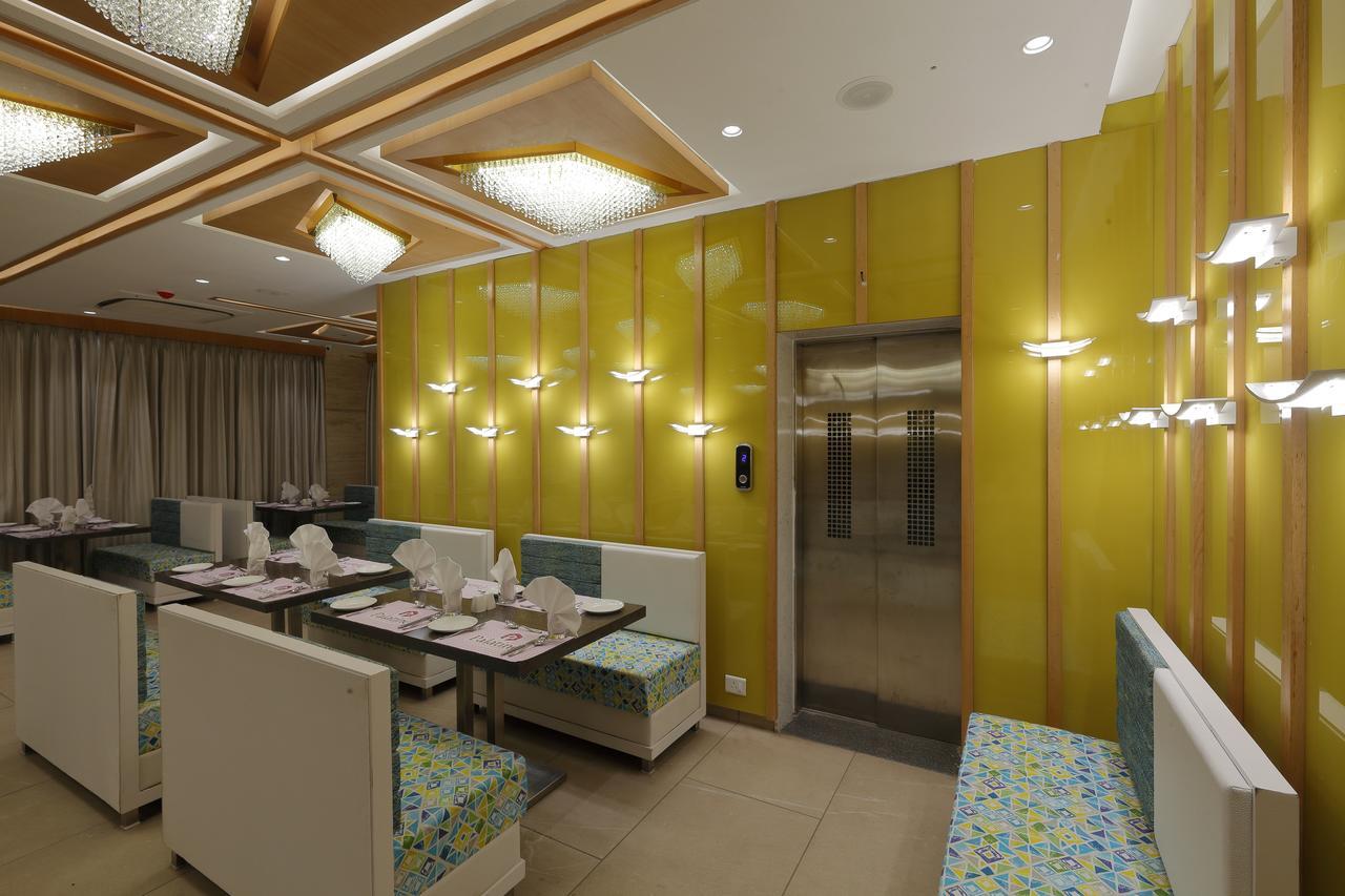 Hotel Pragati The Grand Ahmedabad Exterior photo