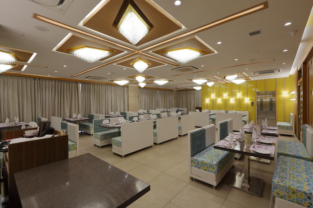 Hotel Pragati The Grand Ahmedabad Exterior photo