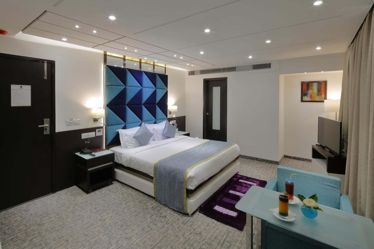 Hotel Pragati The Grand Ahmedabad Exterior photo