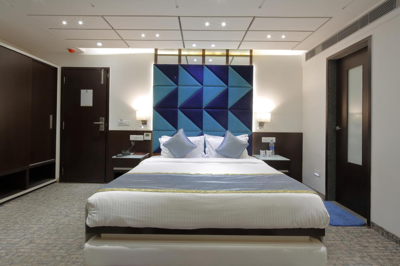 Hotel Pragati The Grand Ahmedabad Exterior photo